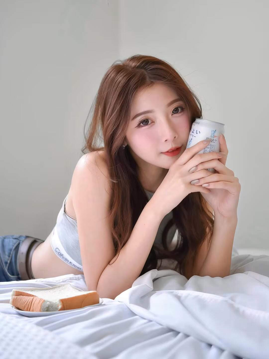 时光旅人 - 科幻爱情剧